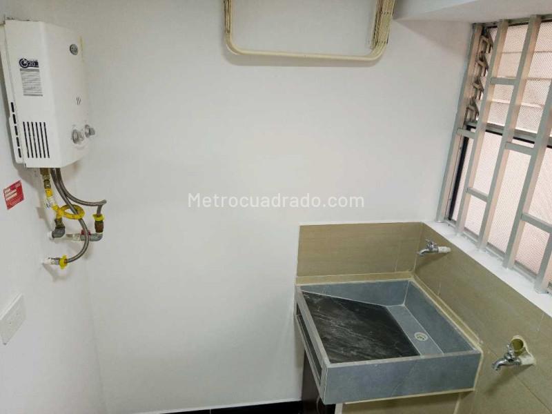 Apartamento Cómodo de 3 Alcobas en Rodeo Alto - 2