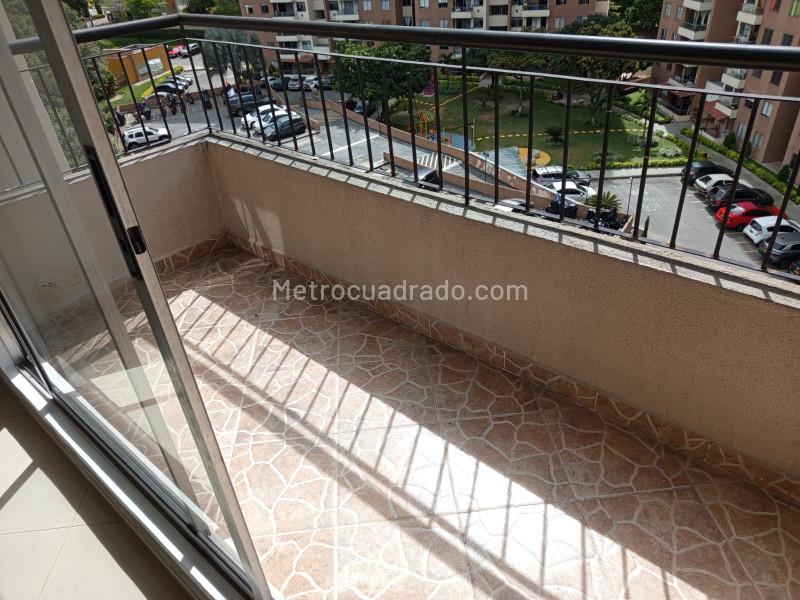 3BR Apartment with Balcony in Rodeo Alto - 6