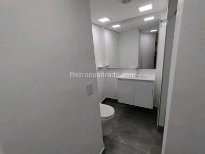 Apartamento de 3 alcobas en venta en El Poblado, Medellín, 210 m² · foto 2 de 20