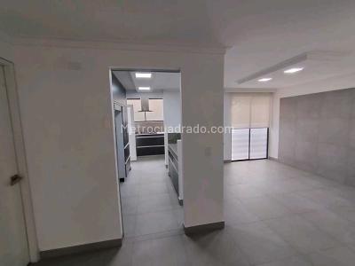 Apartamento de 3 alcobas en venta en El Poblado, Medellín, 210 m² · foto 7 de 20