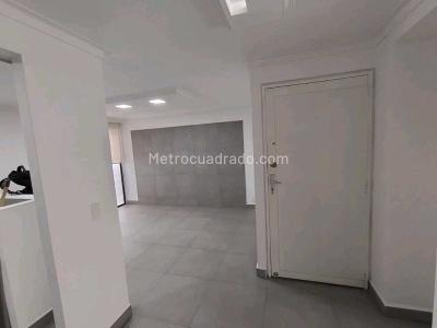 Apartamento de 3 alcobas en venta en El Poblado, Medellín, 210 m² · foto 9 de 20