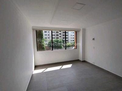 Apartamento de 3 alcobas en venta en El Poblado, Medellín, 210 m² · foto 16 de 20