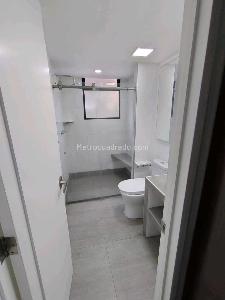 Apartamento de 3 alcobas en venta en El Poblado, Medellín, 210 m² · foto 19 de 20