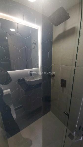 Industrial-Style 2BR Apartment for Rent in Santa Ana - 9