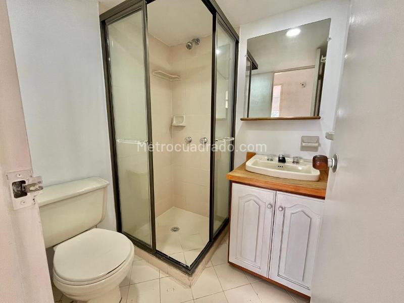 Spacious 3BR Apartment in Belen Loma De Los Bernal - 4