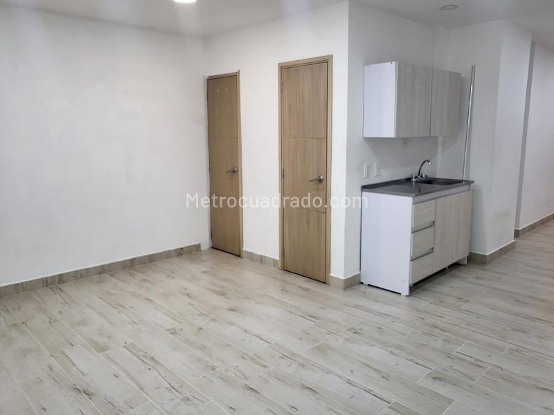 Local Comercial en Arriendo, Parque Principal, Sabaneta - Más
