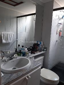 Apartamento de 3 alcobas en arriendo en El Poblado, Medellín, 158 m² · foto 8 de 12