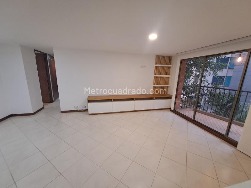 3BR Apartment in Loma Del Escobero (117 m²) - 3