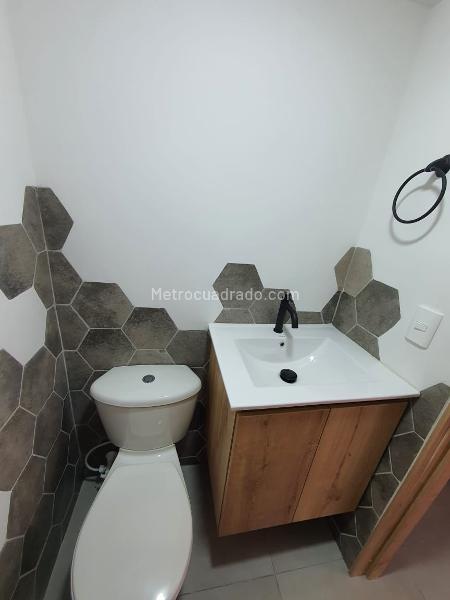 Modern 2BR Apartment with Balcony in Fontibón (Rionegro) - 9