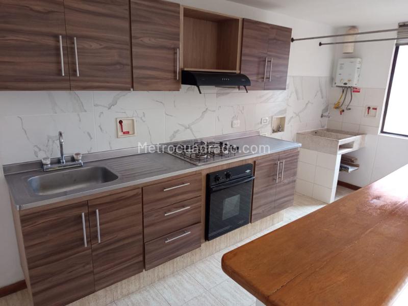 Apartamento Encantador de 2 Alcobas en Belén Loma de los Bernal - 4