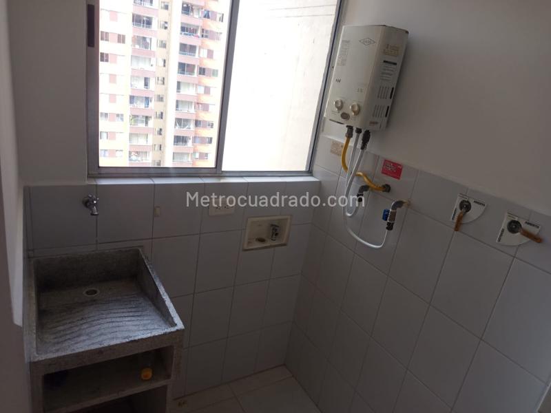 Charming 2BR Apartment in Belen Loma De Los Bernal - 3