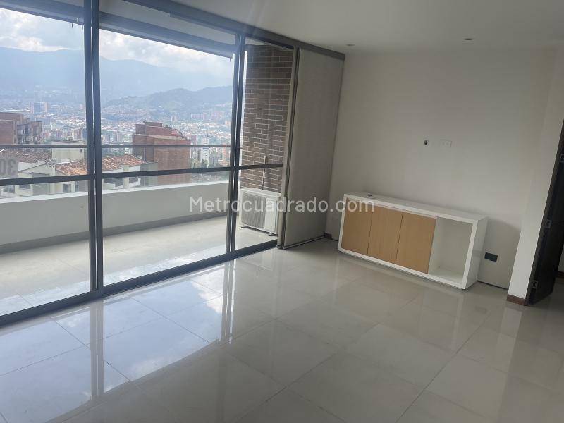 1BR Apartment with Great View in Los Balsos - 5