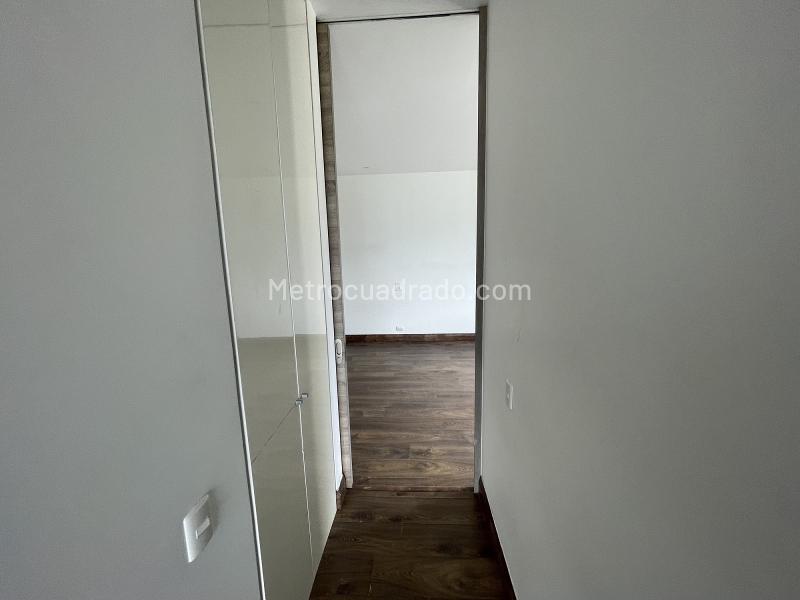 Apartamento de Lujo de 1 Alcoba en San Lucas - 9