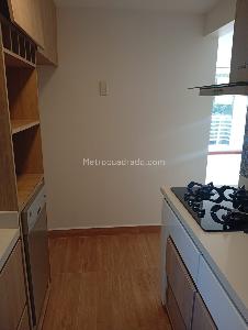 Apartamento de 2 alcobas en arriendo en Castropol, Medellín, 65 m² · foto 10 de 14
