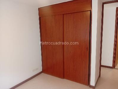 Apartamento de 2 alcobas en arriendo en Castropol, Medellín, 65 m² · foto 13 de 14