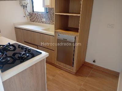 Apartamento de 2 alcobas en arriendo en Castropol, Medellín, 65 m² · foto 2 de 14