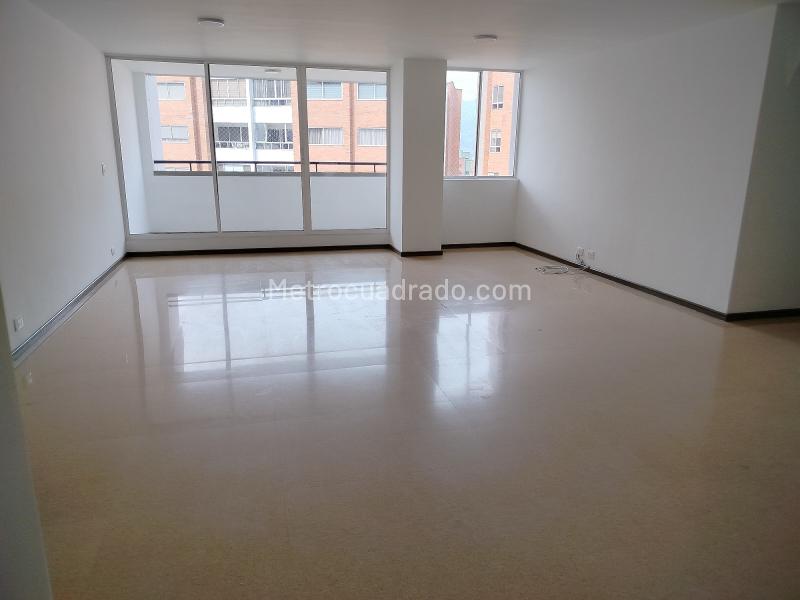 3BR Apartment in Castropol (150 m²)