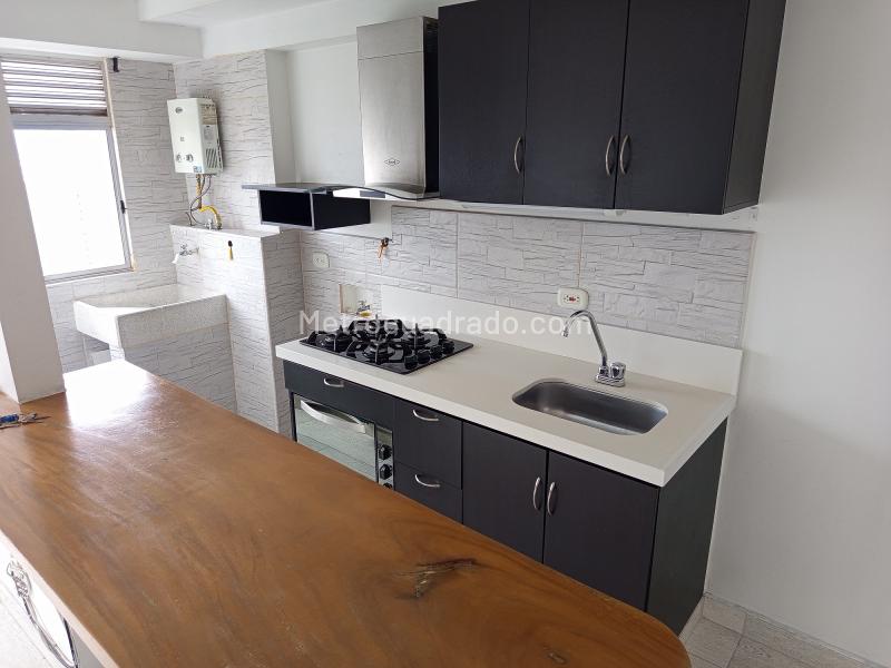 Charming 2BR Apartment with Balcony in Rodeo Alto - 3