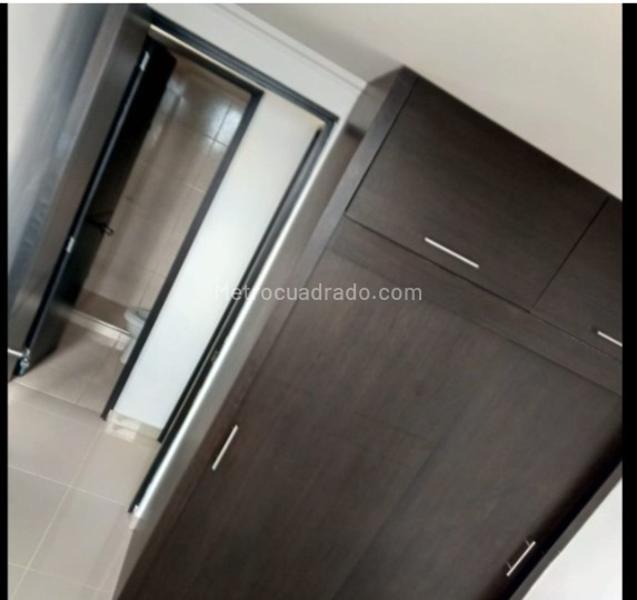 Apartamento de 3 Alcobas con Vista a la Ciudad en Robledo - 4