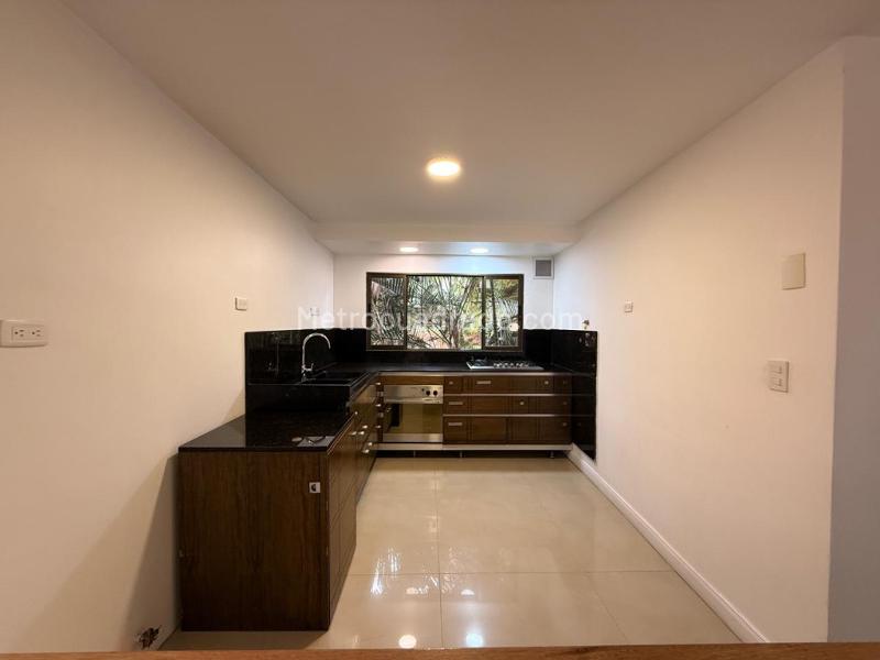 Apartamento Estiloso de 3 Alcobas en El Poblado - 2