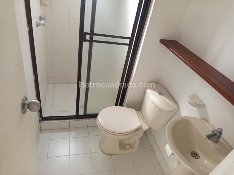 Apartamento de 2 Alcobas con Balcón en Belún Loma de los Bernal - 5