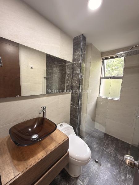 Modern 2BR Apartment with Amenities in Castropol - 7