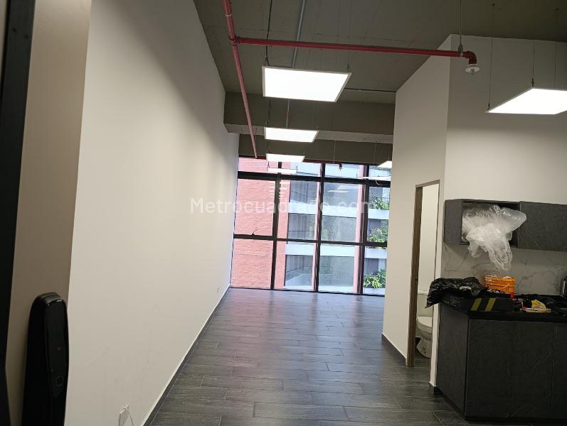 Oficina en Arriendo, Las Palmas, Medellín - Más