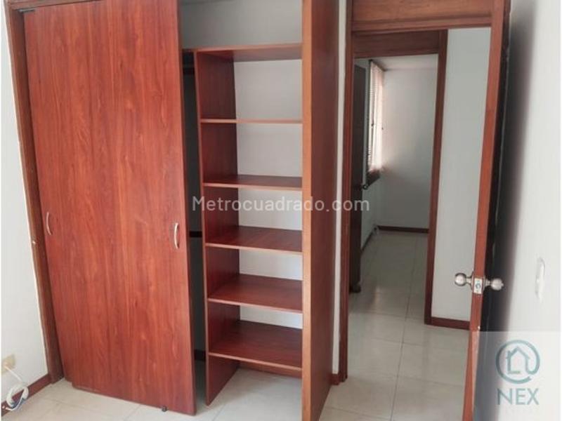 Apartamento con Encanto de 3 Alcobas en Rodeo Alto - 8