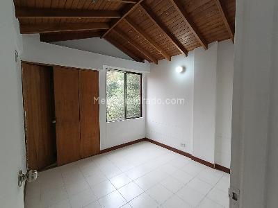 Apartamento de 3 alcobas en arriendo en El Poblado, Medellín, 135 m² · foto 11 de 14