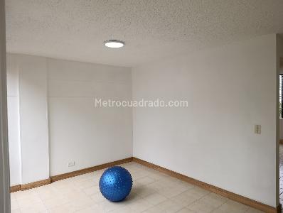 Apartamento de 3 alcobas en arriendo en El Poblado, Medellín, 135 m² · foto 14 de 14