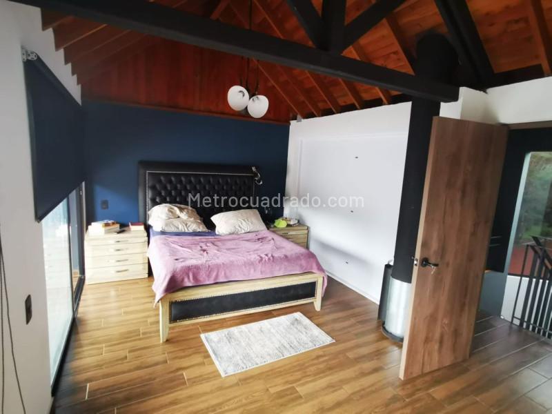 Casa de Lujo de 3 Alcobas en Alto de las Palmas - 4