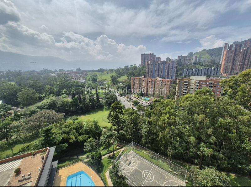 Apartamento de 2 Alcobas con Balcón y Excelente Acceso en Rodeo Alto - 2