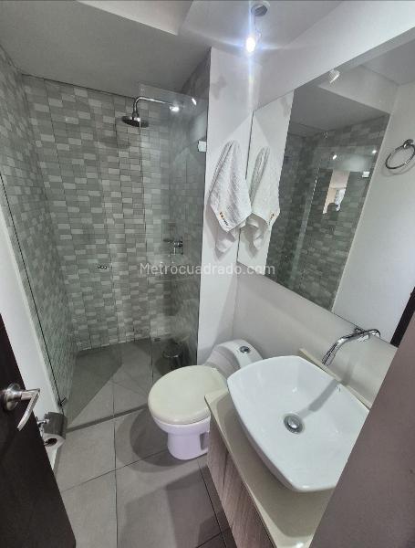 Apartamento de 2 Alcobas con Balcón y Excelente Acceso en Rodeo Alto - 9