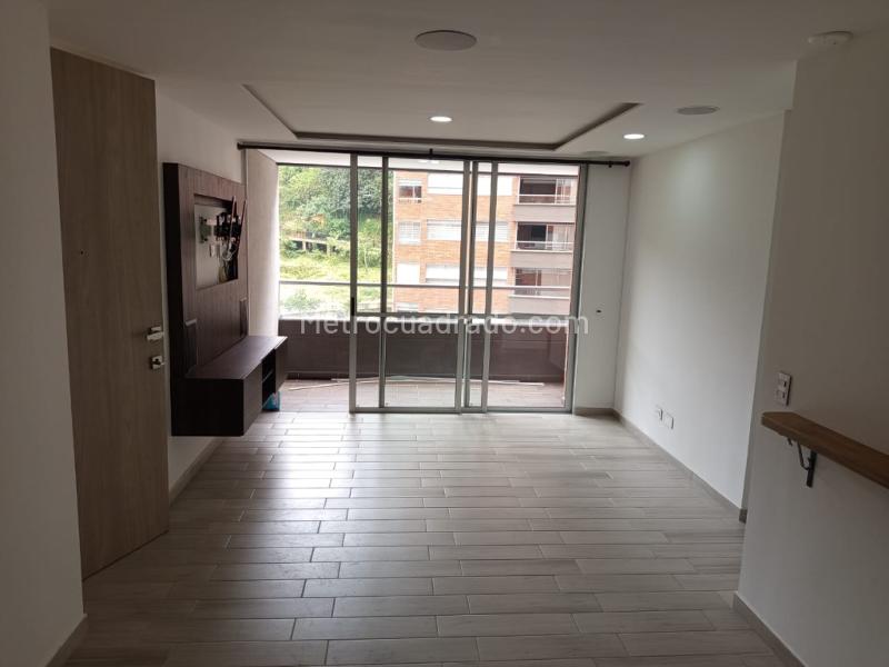 Apartamento de 3 Alcobas con Balcón y Amenidades en Guayabal - 6