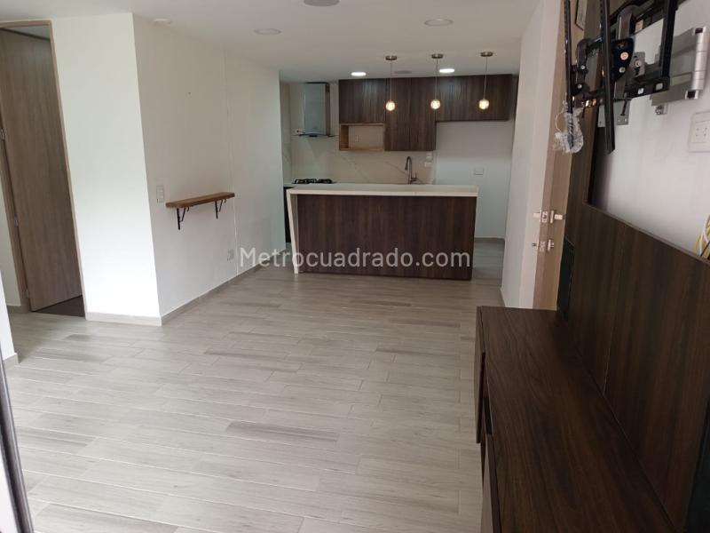 Apartamento de 3 Alcobas con Balcón y Amenidades en Guayabal - 9