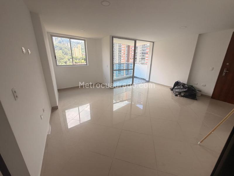Apartamento en Arriendo, Cañaveralejo, Sabaneta - Widok 4