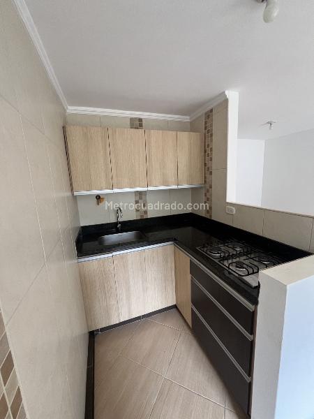 Apartamento de 3 Alcobas con Seguridad 24/7 en Belén - 2