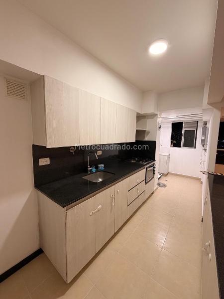 Apartamento en arriendo 3 habitaciones en Sabaneta (Asdesillas)