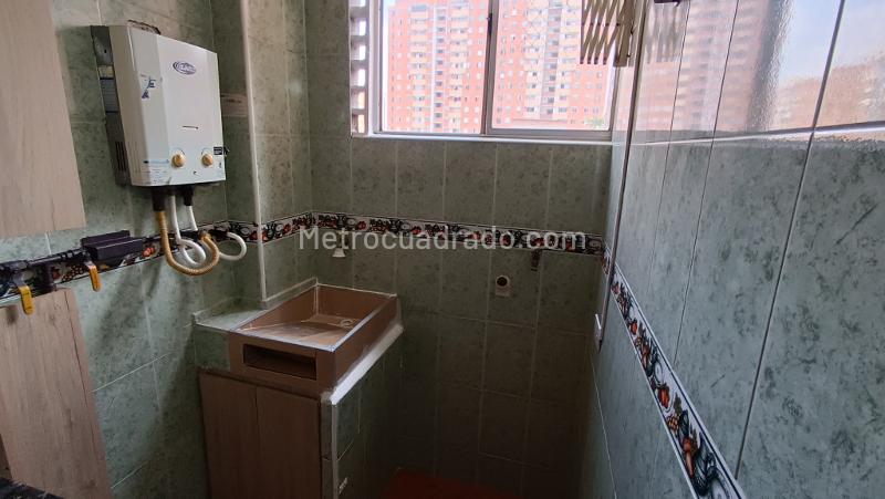 Apartamento de 3 Alcobas en Los Colores con Balcón y Seguridad 24/7 - 5