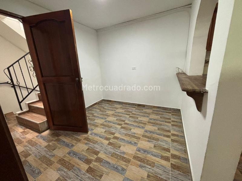 Apartamento de 2 Alcobas con Balcón en San Antonio de Prado, Medellín - 3