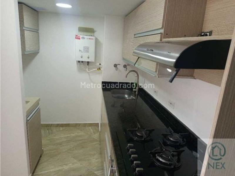 2BR Apartment with Balcony & Amenities in Robledo, Medellín - 2