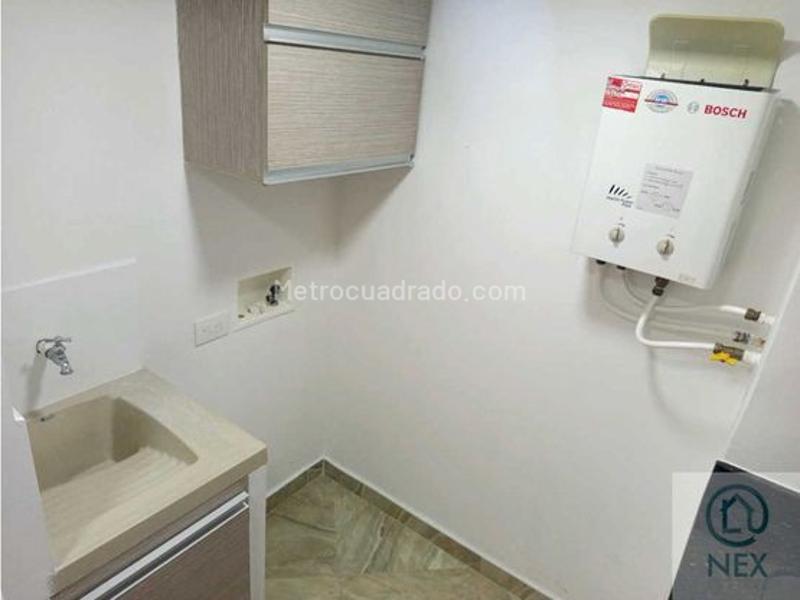 2BR Apartment with Balcony & Amenities in Robledo, Medellín - 3