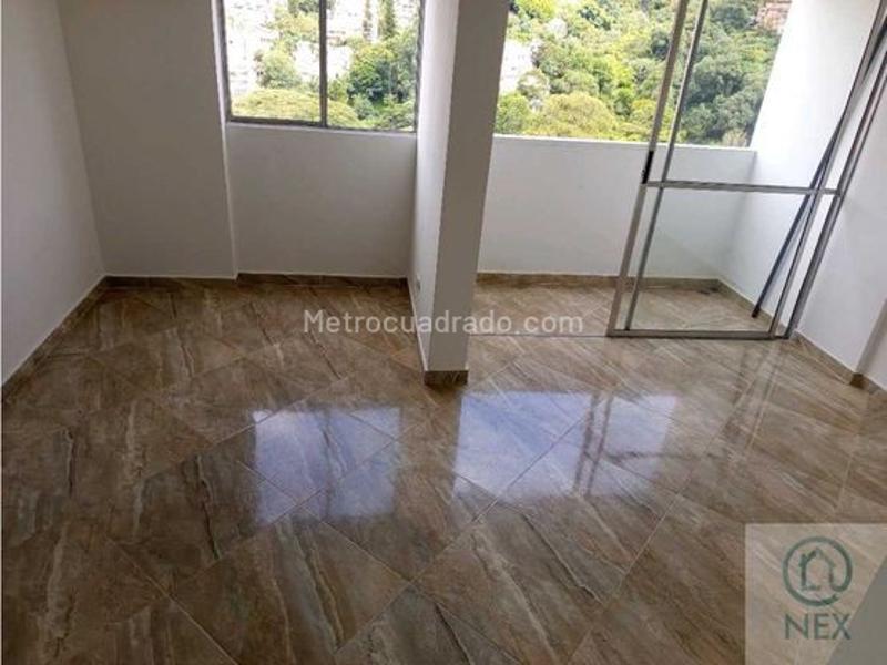 2BR Apartment with Balcony & Amenities in Robledo, Medellín - 4