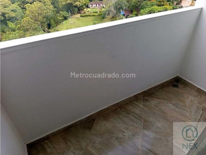 2BR Apartment with Balcony & Amenities in Robledo, Medellín - 5