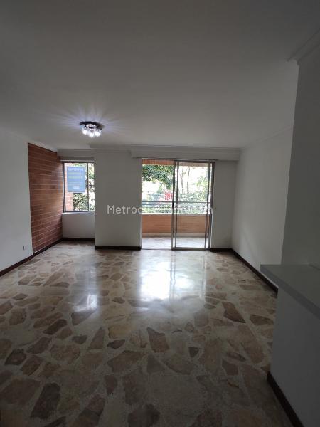 Apartamento de 3 Alcobas en Laureles - 3