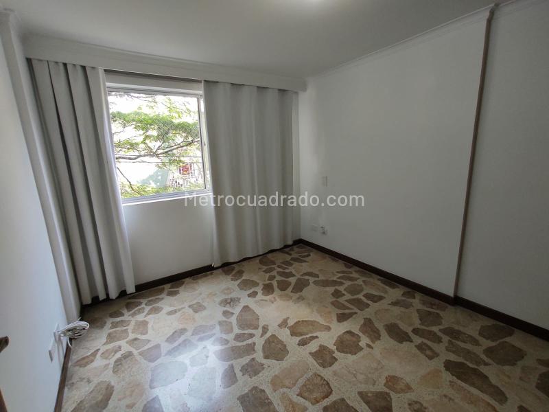 Apartamento de 3 Alcobas en Laureles - 8