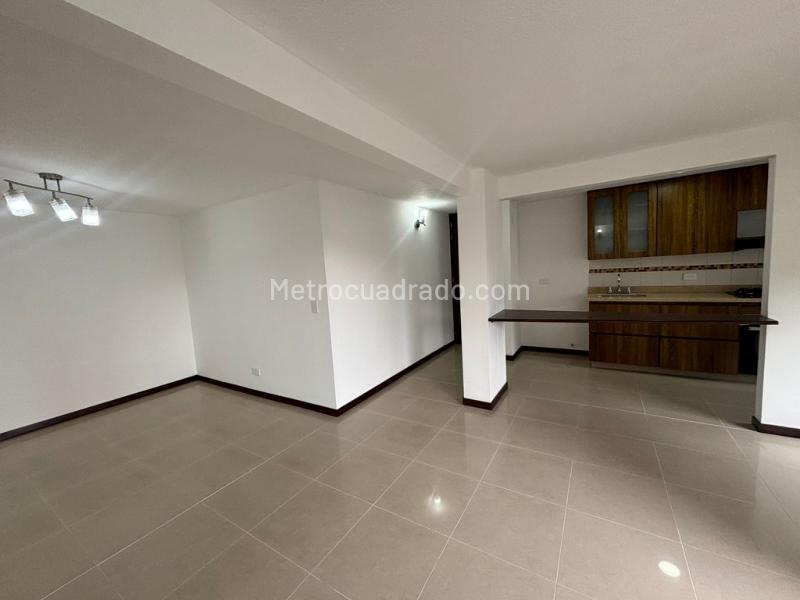 3BR Apartment with Study in El Poblado - 2