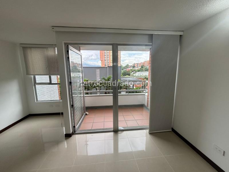 3BR Apartment with Study in El Poblado - 5
