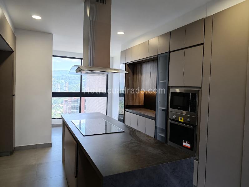 Brand New 3BR Apartment in La Calera - 7