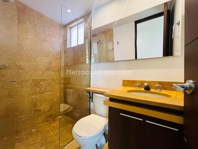 3BR Apartment in Loma Del Escobero (100 m²) - 3